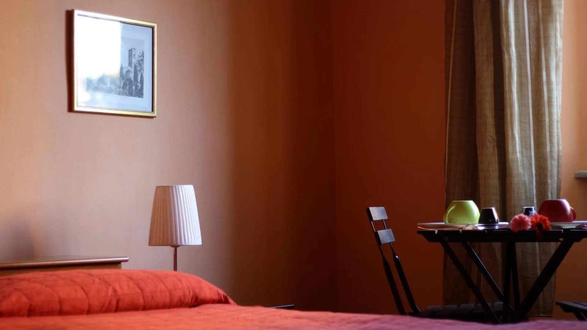 A Due Passi Dal Treno Apartment Pisa Italy