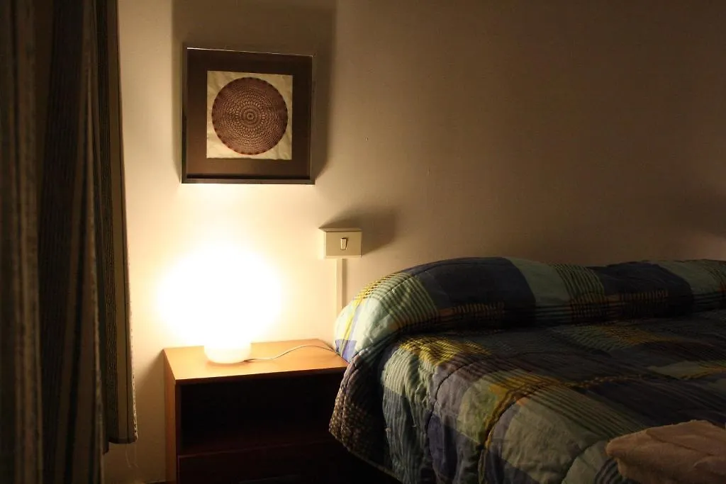 A Due Passi Dal Treno Apartment Pisa Italy